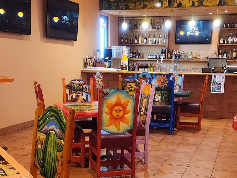 TACO GIRO - Apache JCT interior